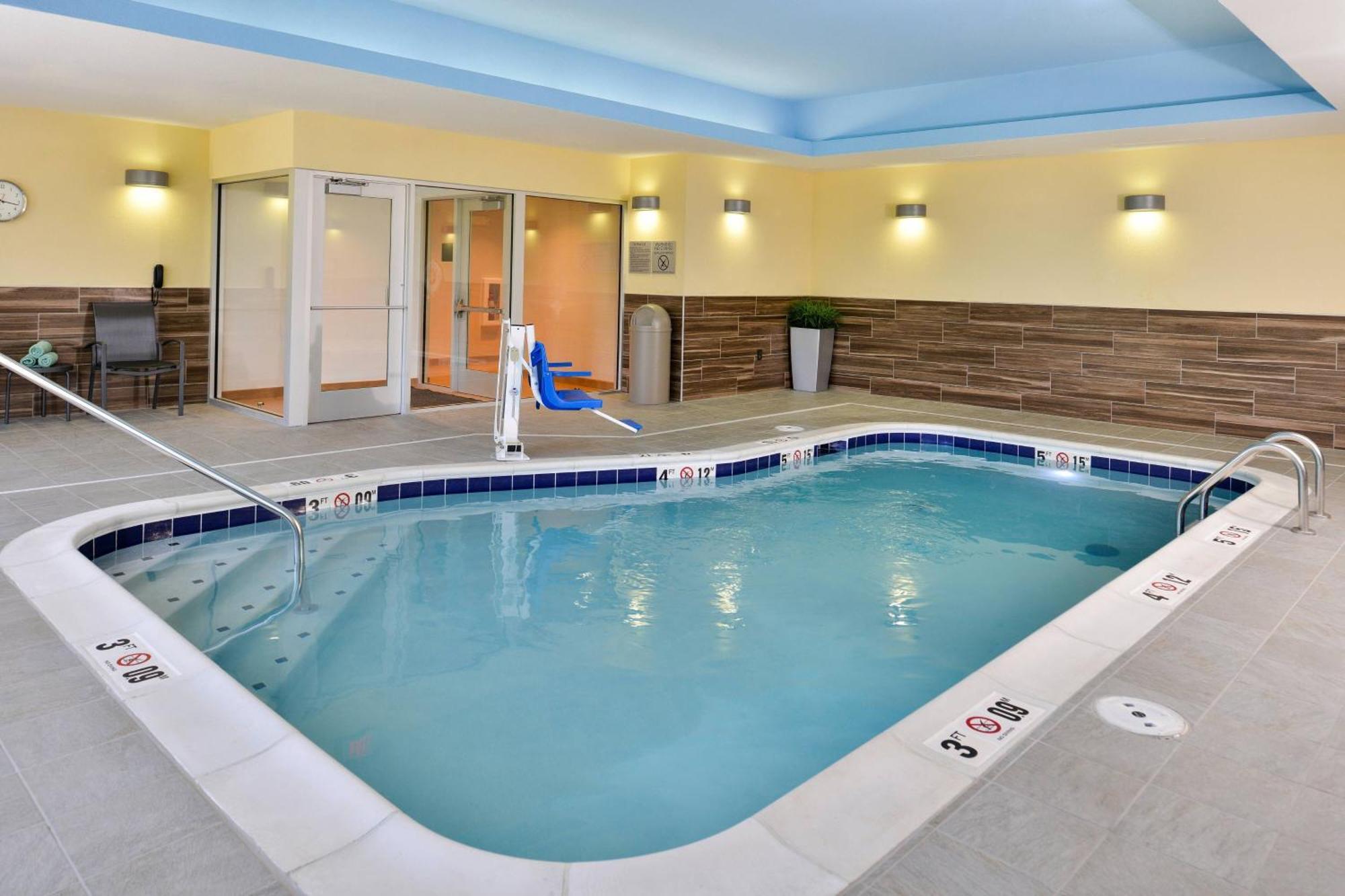 Fairfield Inn & Suites By Marriott St. Joseph Екстер'єр фото
